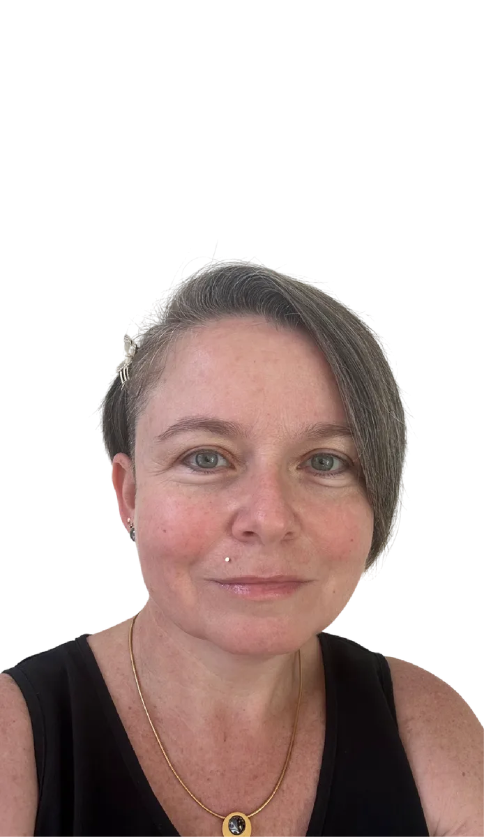 Isabelle Alves Da Silva Neves, artist at ISOAG Gallery, Dubai