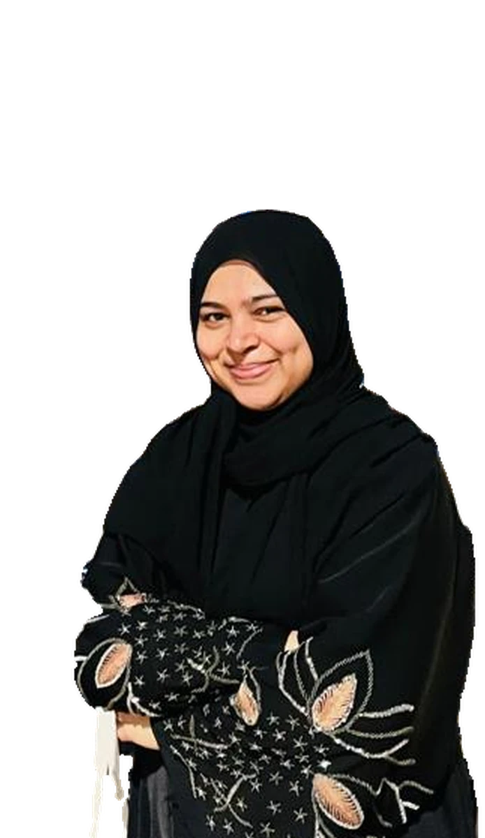 Portrait of Soniya Mohammed Rafique, artist at ISOAG Gallery, Dubai